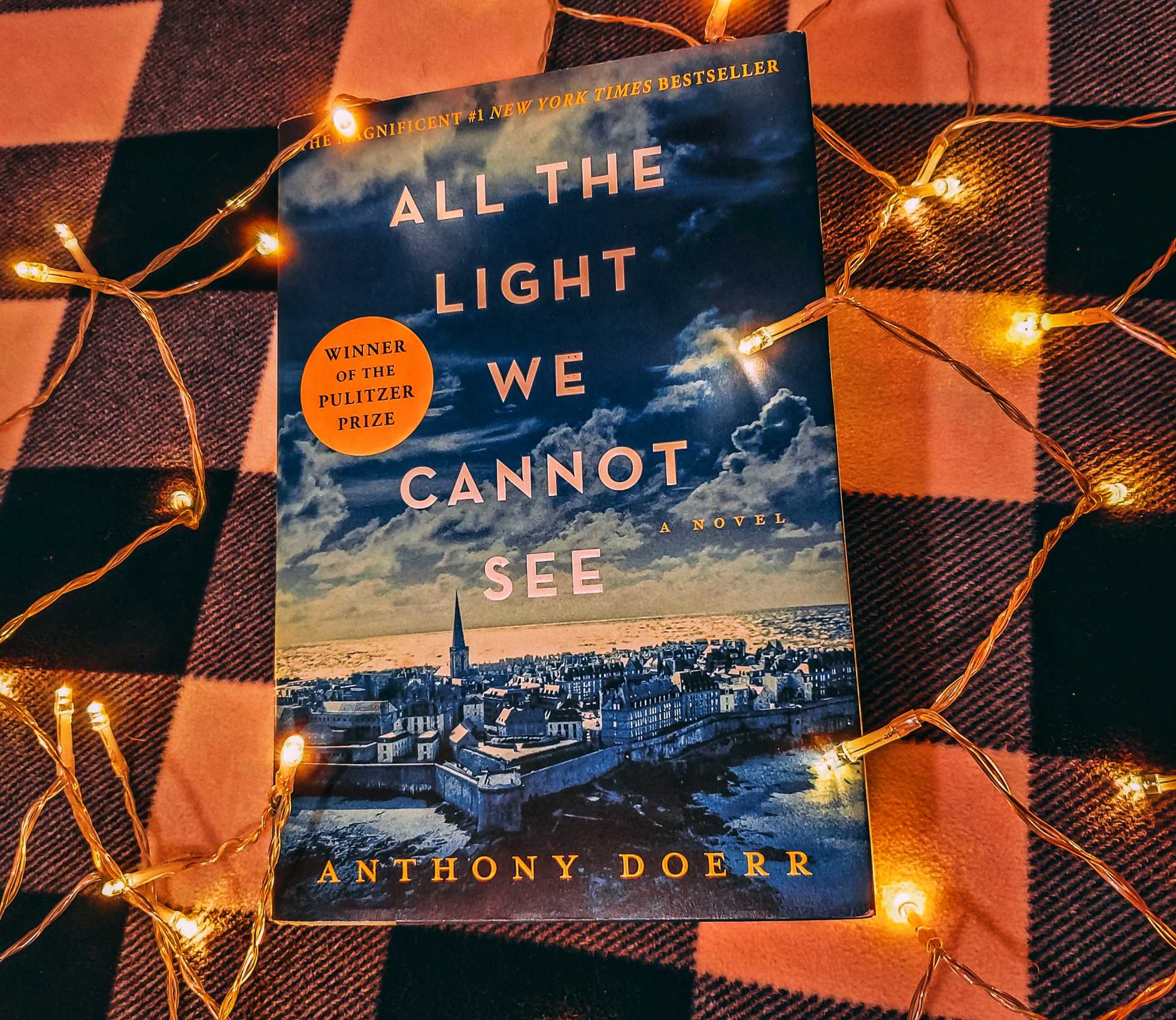 The Allure of the Unseen – Exploring Anthony Doerr’s ‘All The Light We Cannot See’ in PDF Format